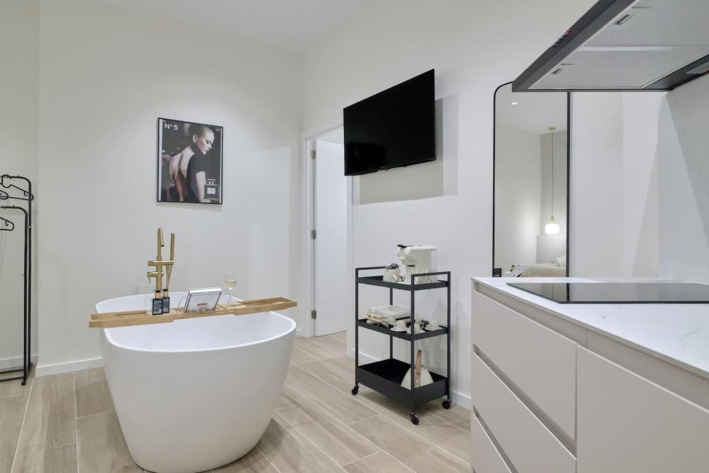 Romantic Apartment N1 Oceanografico By Virkin Suites Valencia Exterior photo